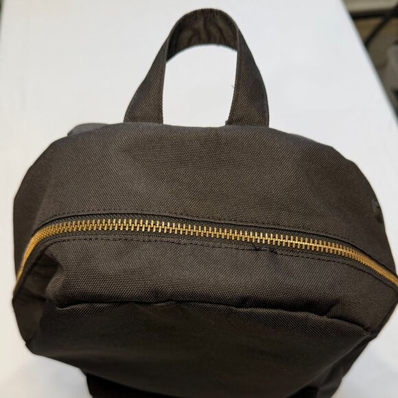 Herschel Supply Co. Black Backpack | Classic Everyday School Travel Bag - Picture 11 of 15